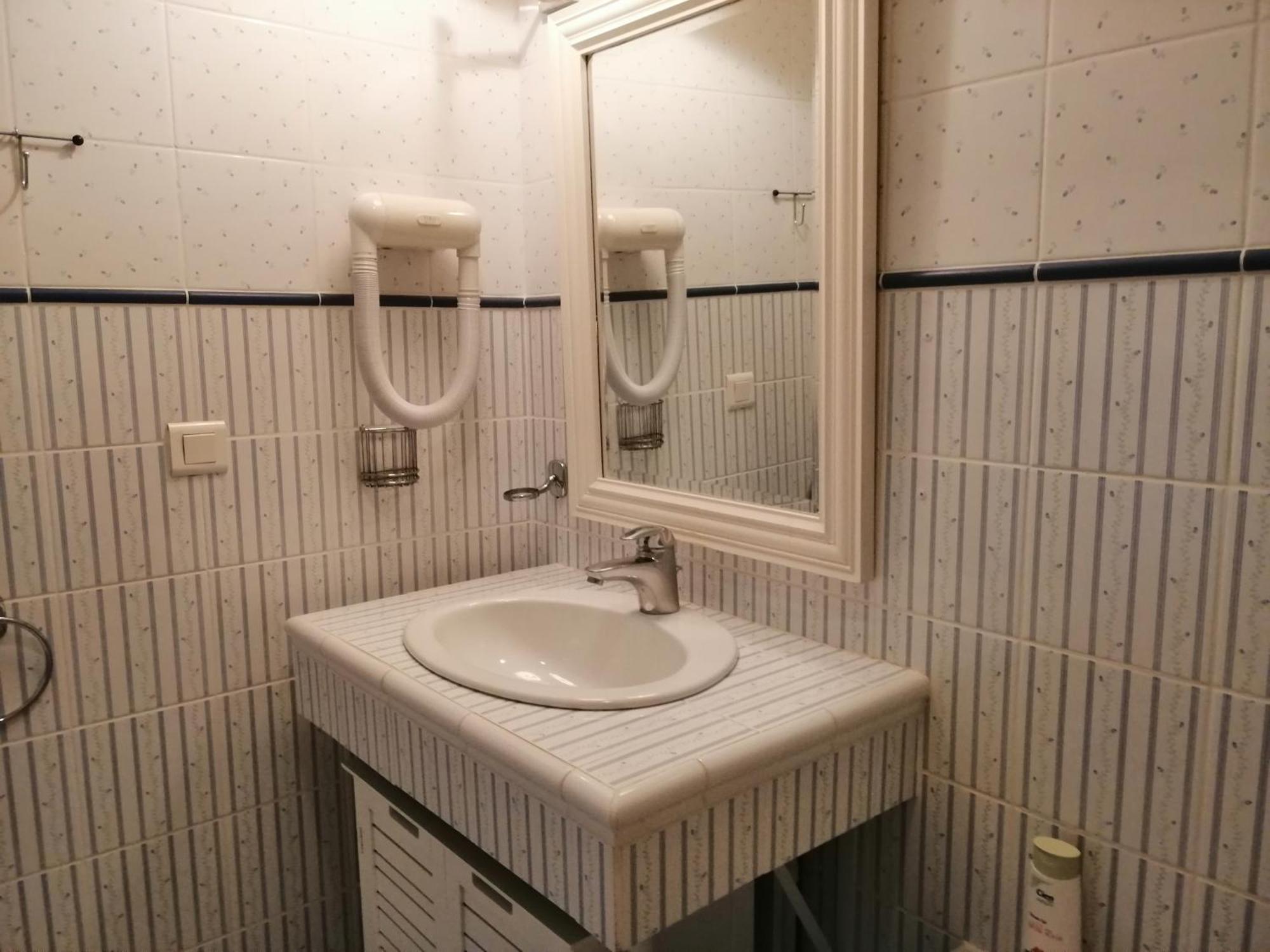Chambres D'Hotes Le Cedre Bleu Saint-Lattier Luaran gambar